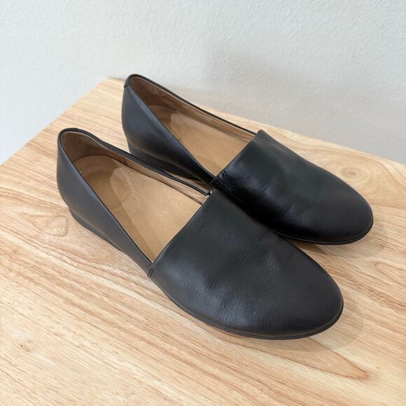 Dansko Women's Size 38 US 8 Black Leather Comfort Slip on Loafers - Picture 4 of 10